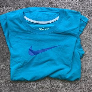 Teens x-small Nike Dri-fit t-shirt